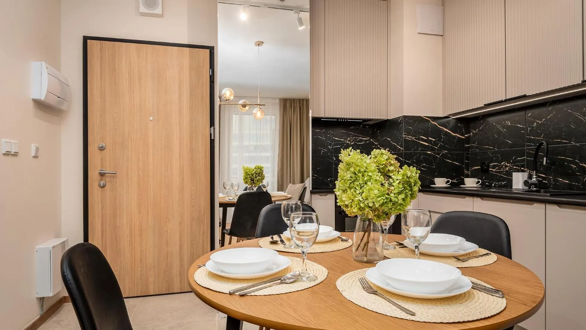 Aycon Apartments By Warszawa