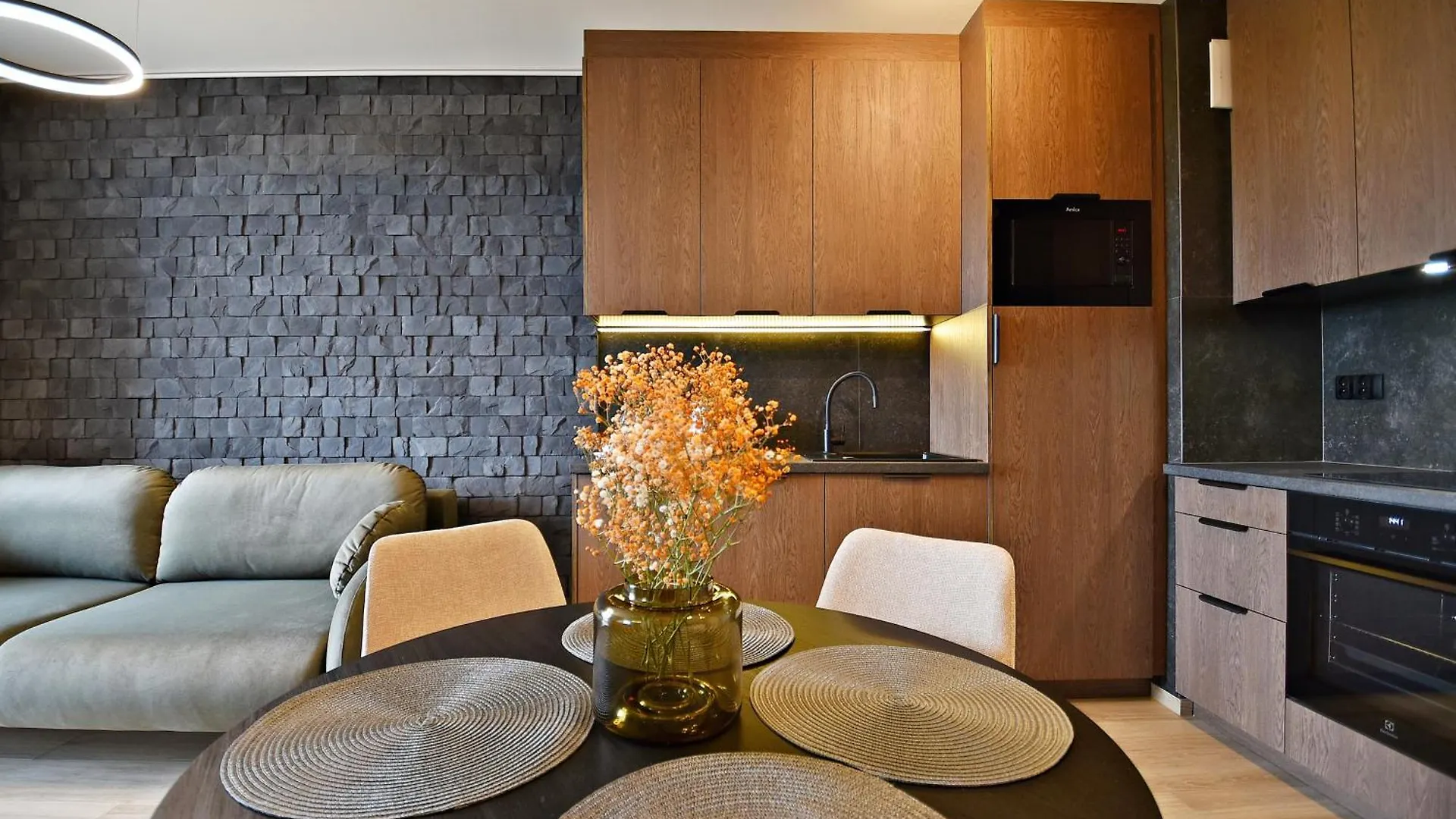Aycon Apartments By Warszawa Polen