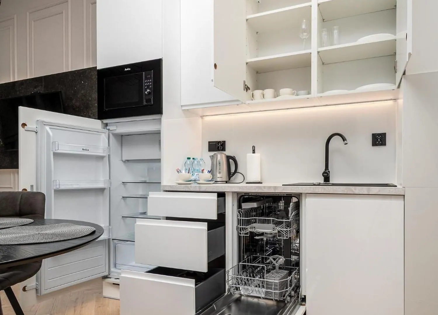 Aycon Apartments By Warszawa 0*,